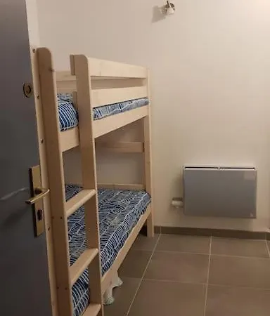 Studio Cabine 4p Proche Mer/piscine/parking شقة آجد