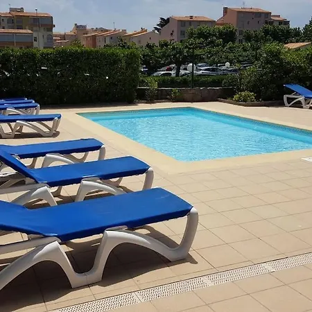 شقة Studio Cabine 4p Proche Mer/piscine/parking *